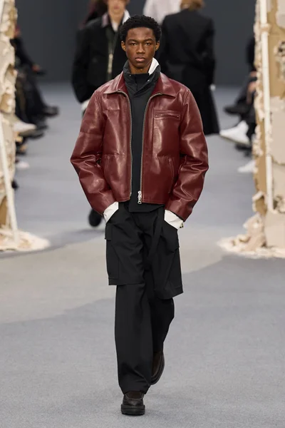 Look 12